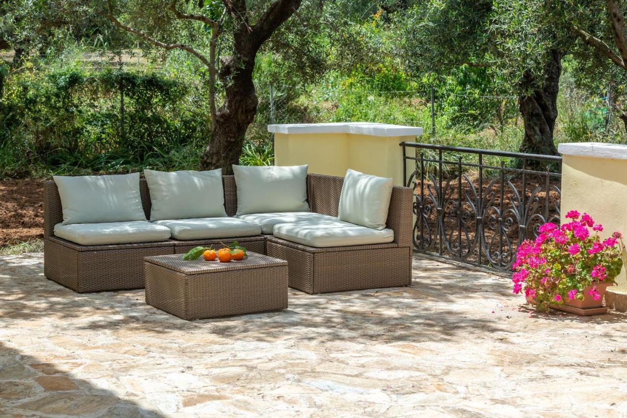 Olivegrove Villa - Nestled In Olive Trees With Private Pool, By Zantewize Трагаки Экстерьер фото